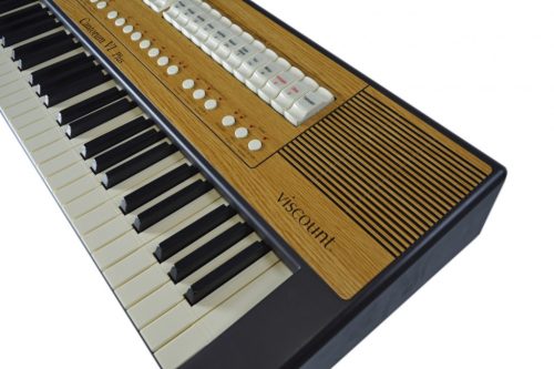 Viscount Cantorum VI Plus – Tragbare digitale Kirchenorgel mit 61 Tasten, ARTEM Sampling, 84 Registern und 192-stimmiger Polyphonie