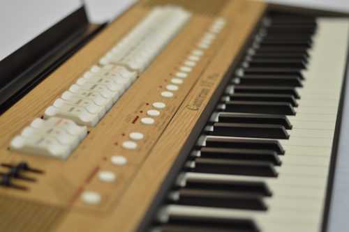 Viscount Cantorum VI Plus – Tragbare digitale Kirchenorgel mit 61 Tasten, ARTEM Sampling, 84 Registern und 192-stimmiger Polyphonie