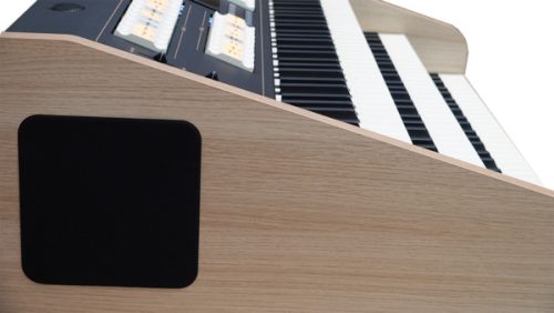 Viscount Cantorum Trio Plus – Преносим дигитален орган с три мануала, Physis Plus технология, 46 регистра, 4 оркестрови гласа и персонализирано акустично моделиране