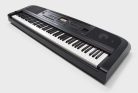 Yamaha DGX-670 Digital Stage Piano mit 88 gewichteten Tasten, fortschrittlichen Musikfunktionen und Begleitstyles