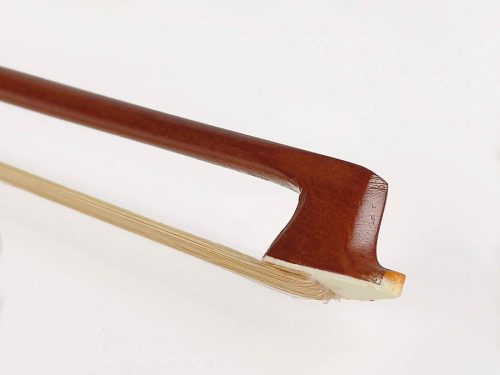 Leonardo LV-1044 4/4 Set vioară – Lemn laminat, Lac nitro, Cutie și arcuș