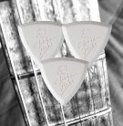 3-BEP-21 ChickenPicks  Bermuda IIIP 2.1mm guitar pick 3-pack