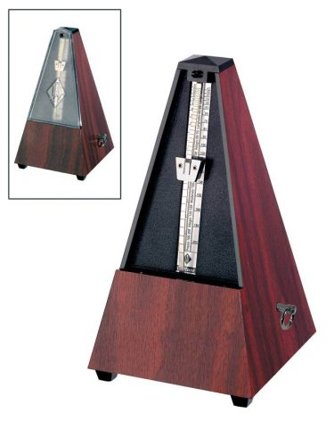 802K Wittner Maelzel metronome, pyramid shaped, plastic casing, without bell, mahogany grain