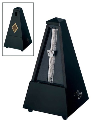 806 Wittner Maelzel metronome, pyramid shaped, wooden casing, without bell, high gloss finish, black