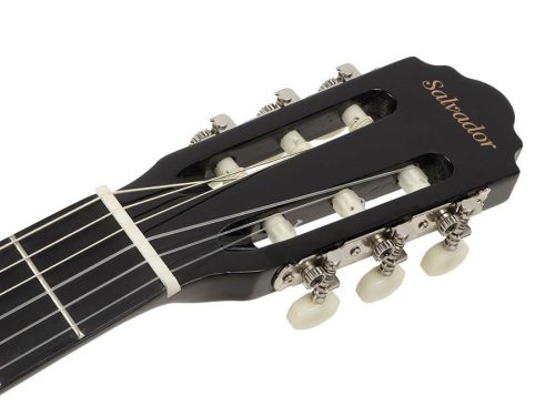 Salvador CG-144-NT - Kids Sorozat Klasszikus Gitár Teljes Méret, Hárs Hátlap és Oldalak, Nikkel Bundok, Trussrod, Fényes Natúr Lakkozás