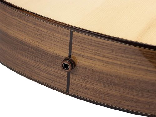 DAIMEN Kremona Performer Series classic guitar solid spruce and walnut, 14 fret, gloss finish - with LR Baggs EAS