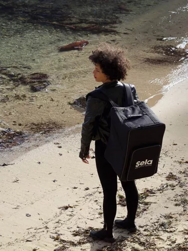 Sela SEL090 Cajon Rucksack – wasserabweisend, gepolstert, mit Zubehörfach, für Cajons bis 50 x 30 x 30 cm