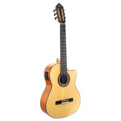   VC304CE Valencia Series 300 classic guitar 4/4, sitka spruce & mahogany, preamp and cutaway, natural satin